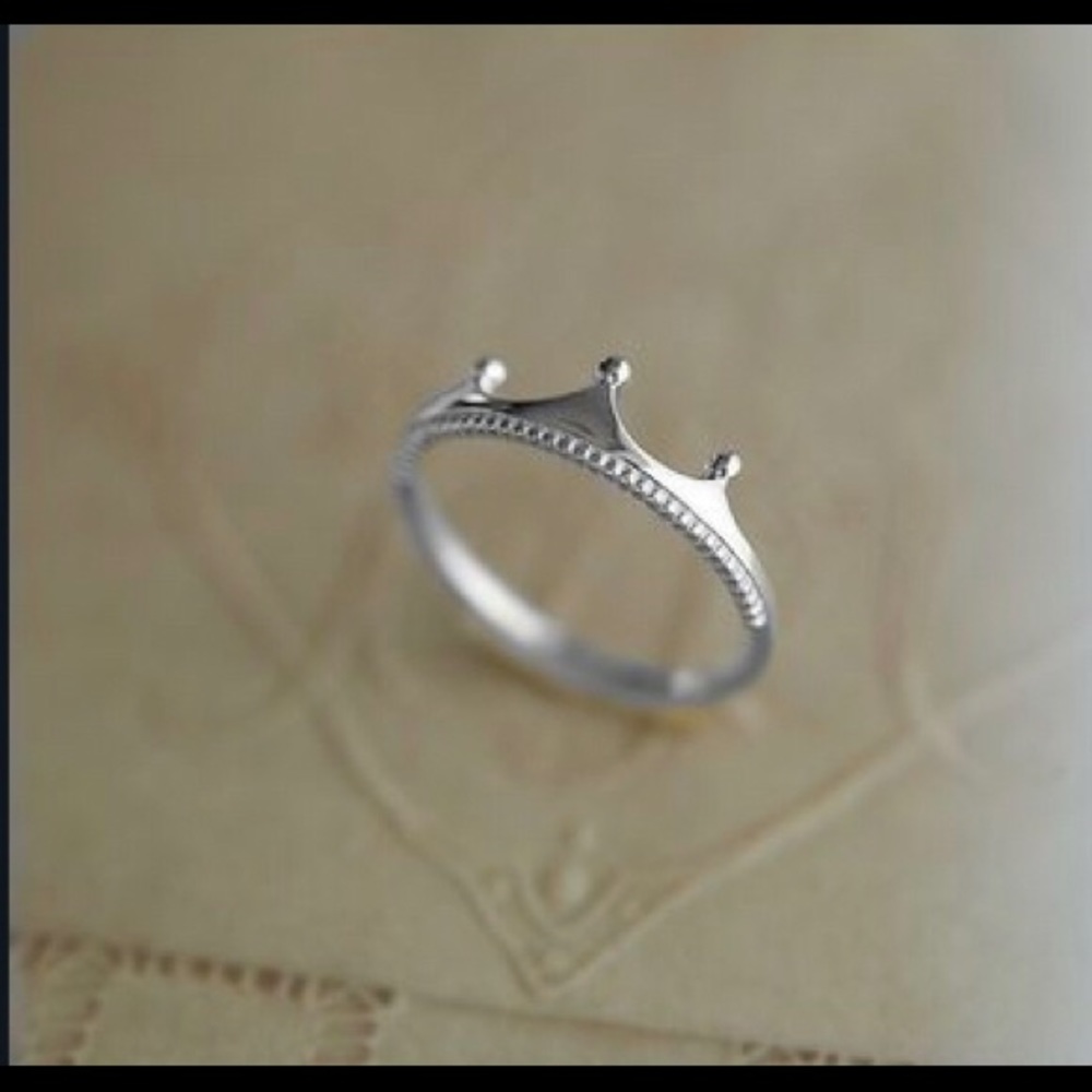 💍 Simple Crown Ring 💍